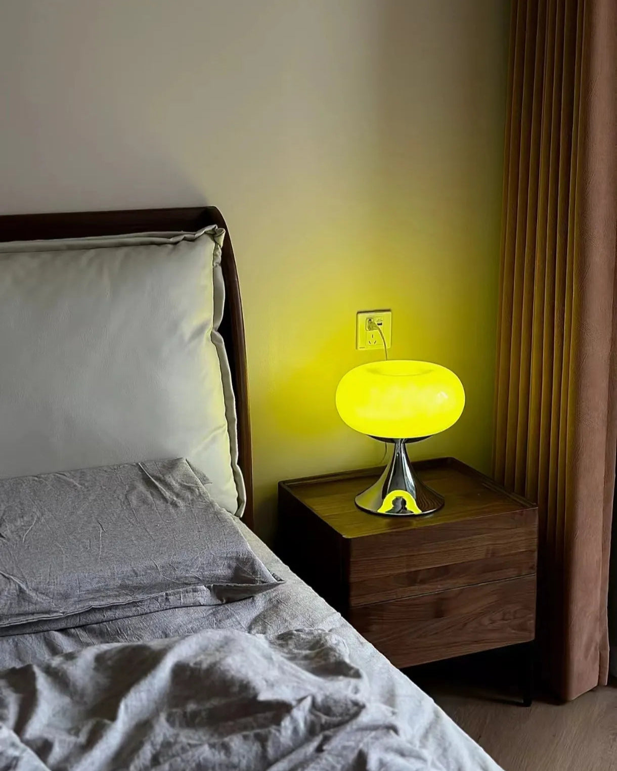 Formosa Lamp